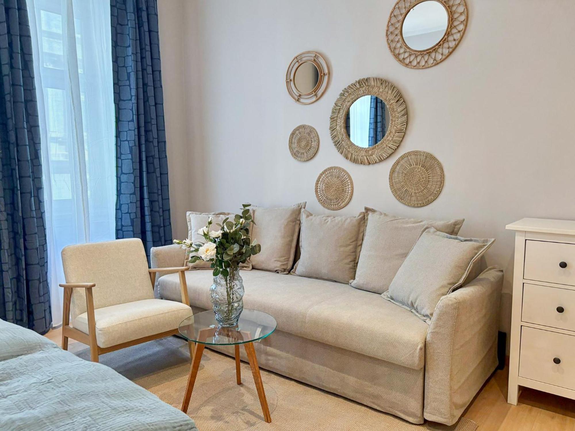 Spacious And Near Metro I Close To Parks I Akh Apartment Wien